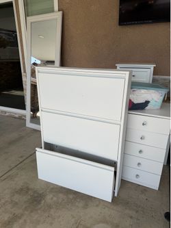 White Shoe Rack