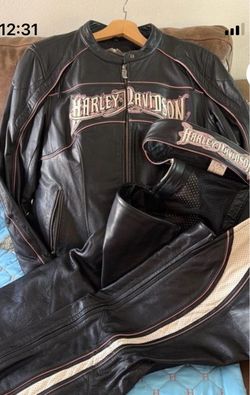 Harley-Davidson Women's Leather Jacket and Pants Set