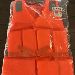 1- PC, portable life jacket for Kids, lightweight and comfortable. 4-10 year old kids  New never opened  It’s available as long as you can see the pos