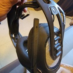 Wireless Headset Rig 800 for Xbox One Or PC.  $110