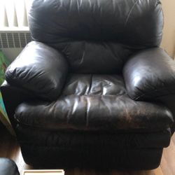 Extra Large Dark Brown Recliner 