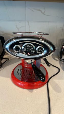 Illy coffee machine