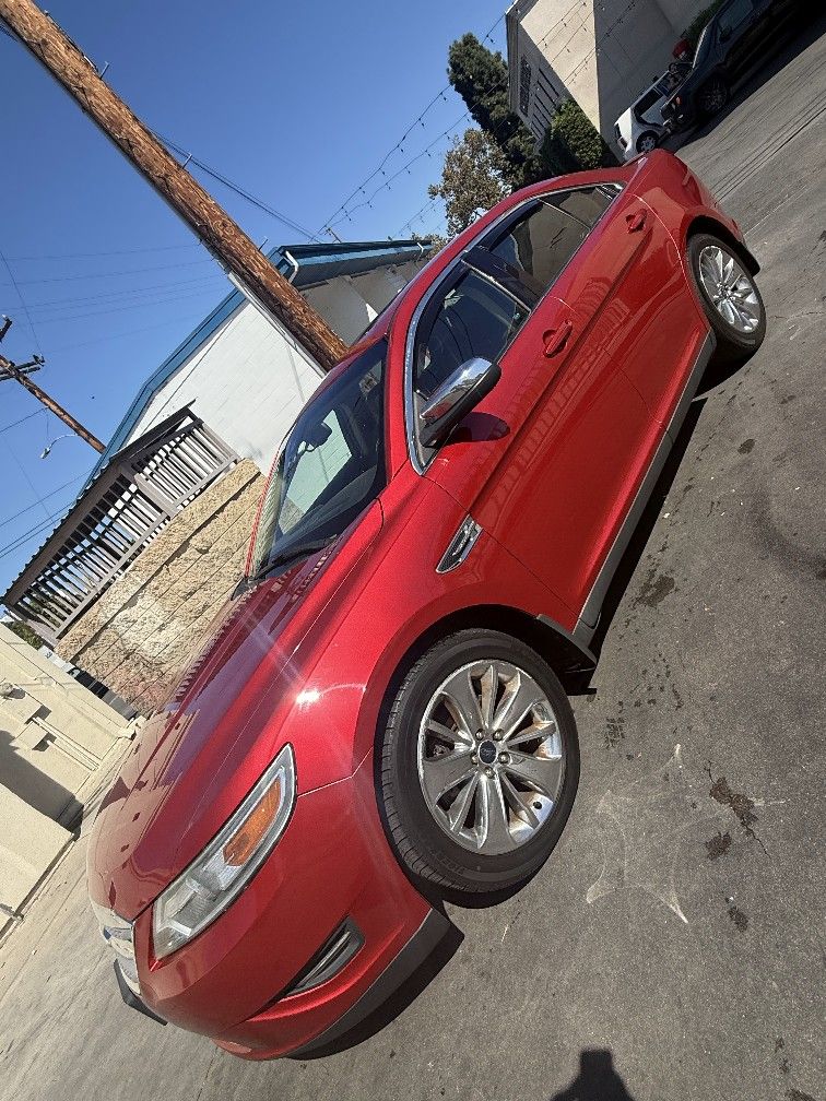 2011 Ford Taurus