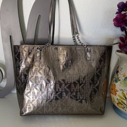 Michael Kors Silver Tote Bags