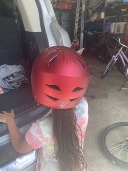 Razor Multi-Sport Youth Helmet, Cherry Red (Easy Twist Adjustment, 12  Vents, Ages 8+) for Sale in Pearland, TX - OfferUp