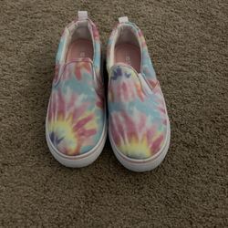 Older SizeGirls Slide Ones Size 4 