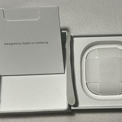 Apple AirPods 4