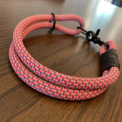 Volkshund 16.5” Fresh Fuchsia Cabrio Collar