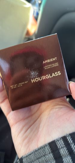 Hourglass Blush In Mood Exposure