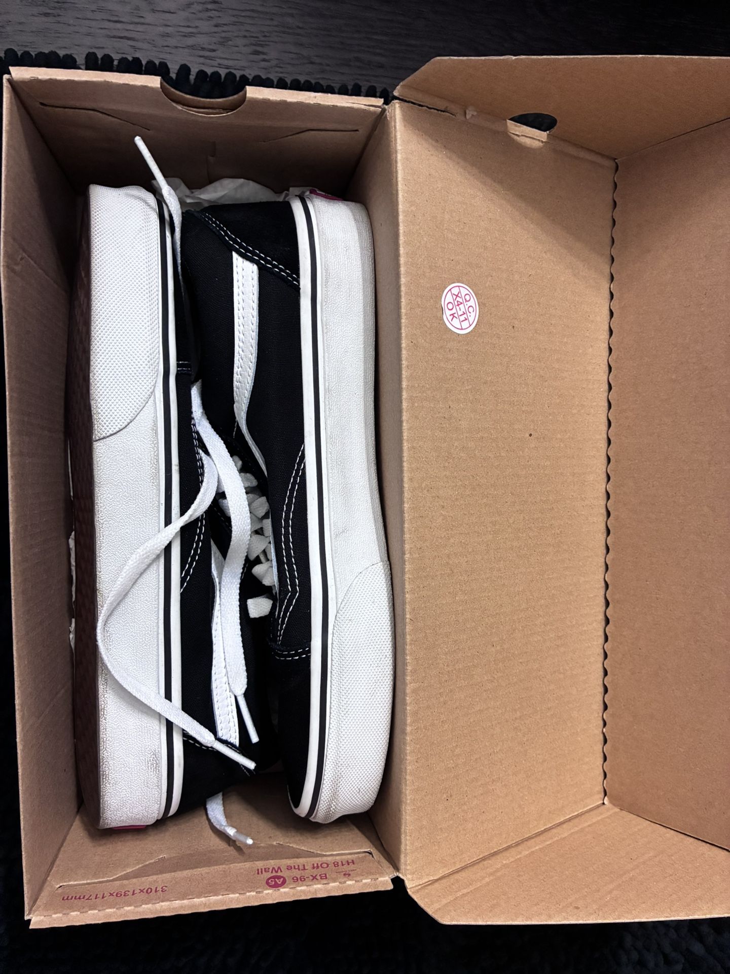 Basic Vans Men’s 8/ Women’s 9.5