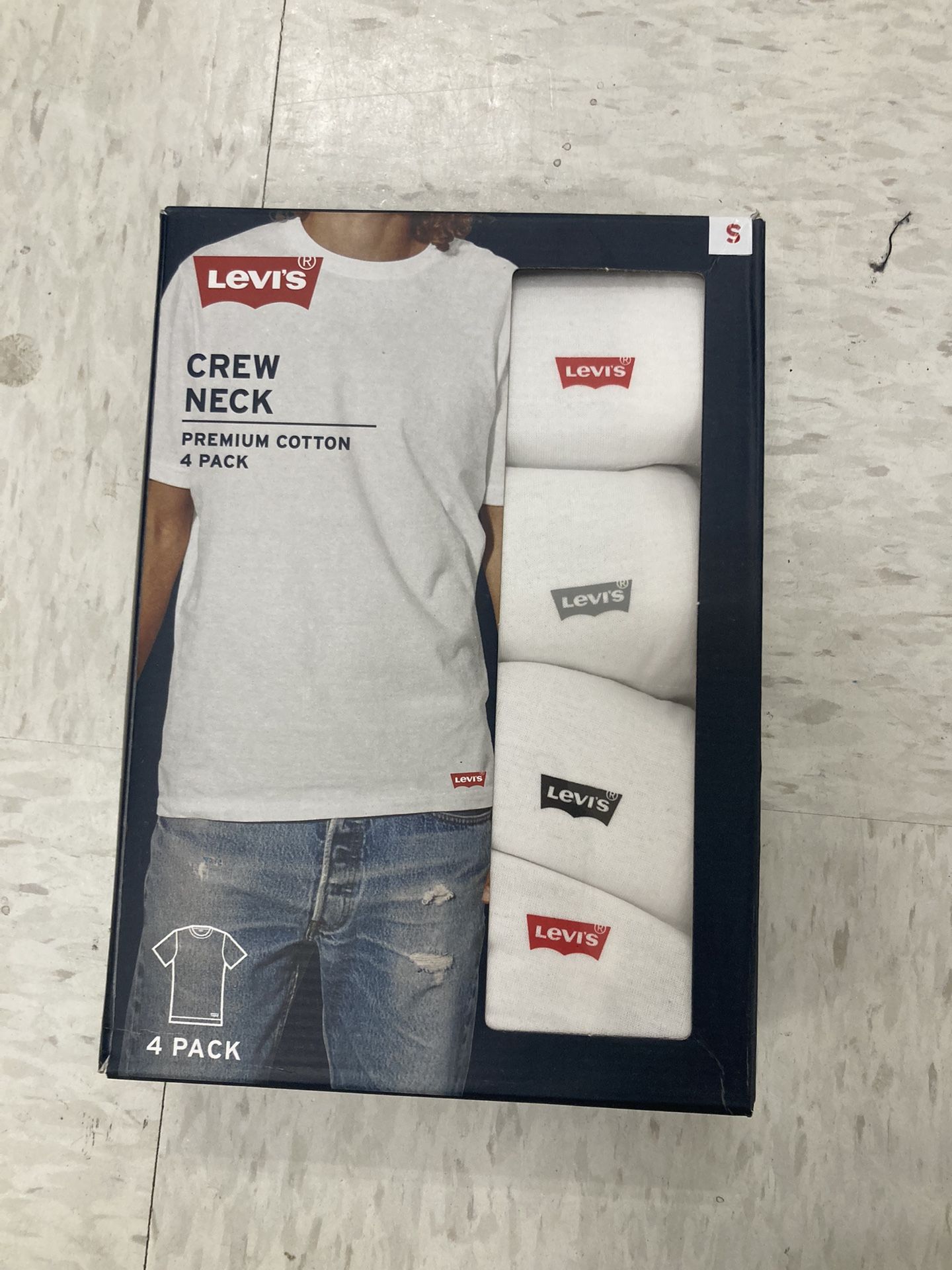 NWT Levi’s Men’s Premium Cotton Tee 4 Pack Size S