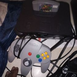Nintendo 64 With Mario 64 & WWE No Mercy