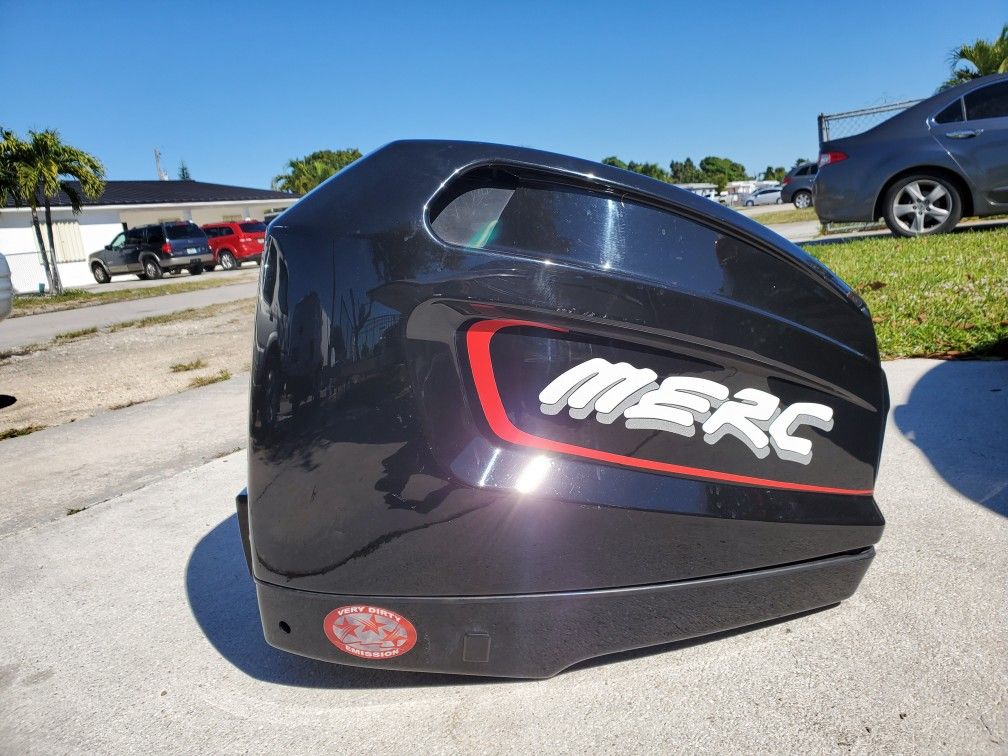 Mercury Racing Alien cowl 2.5L