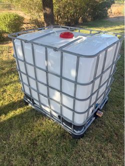 250 gallon water tank