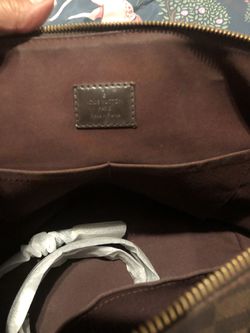 Authentic Louis Vuitton purse for Sale in Visalia, CA - OfferUp