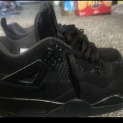 Jordan 4s Black Cats 