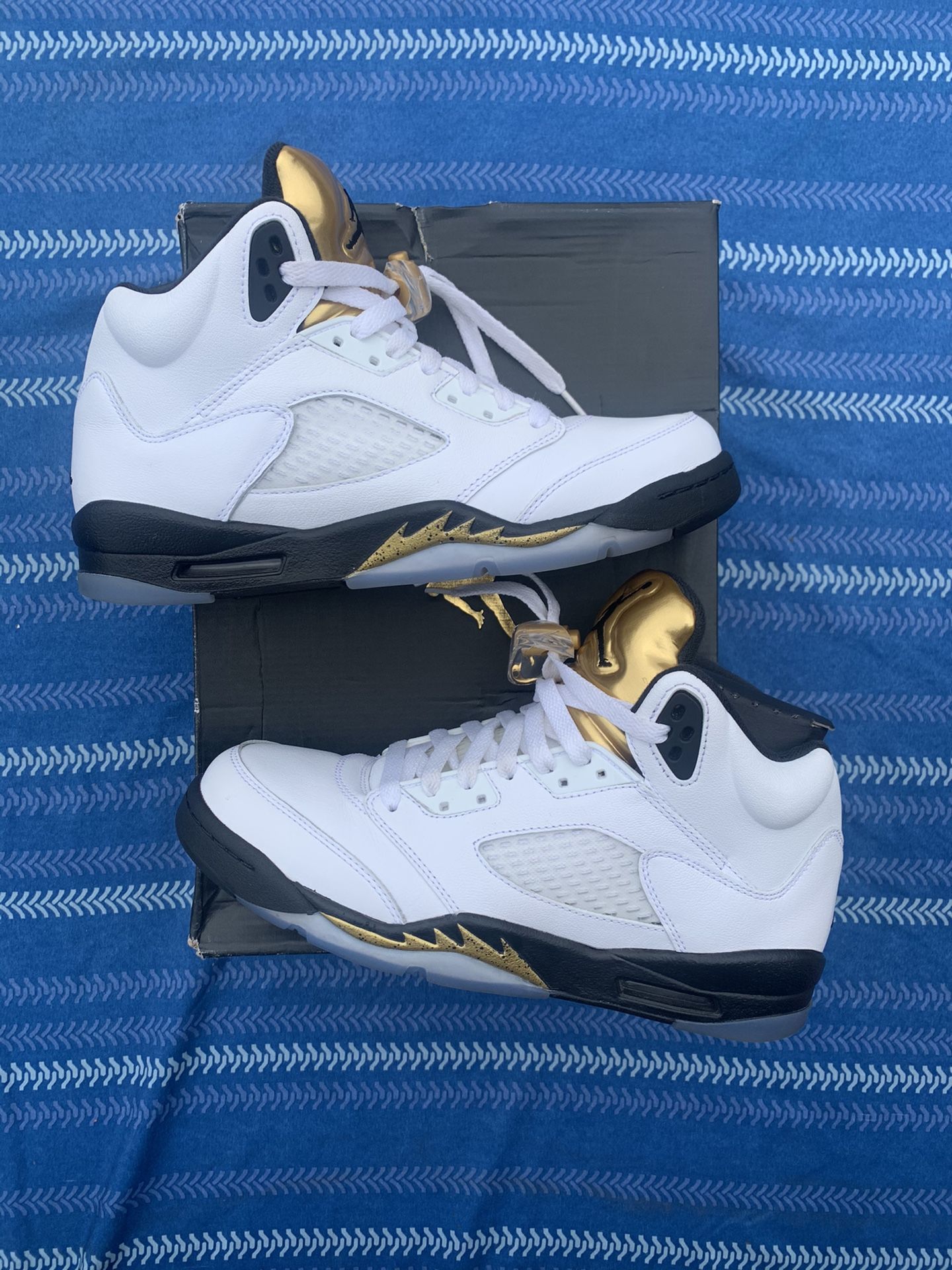 Jordan Retro 5 Metallic Gold