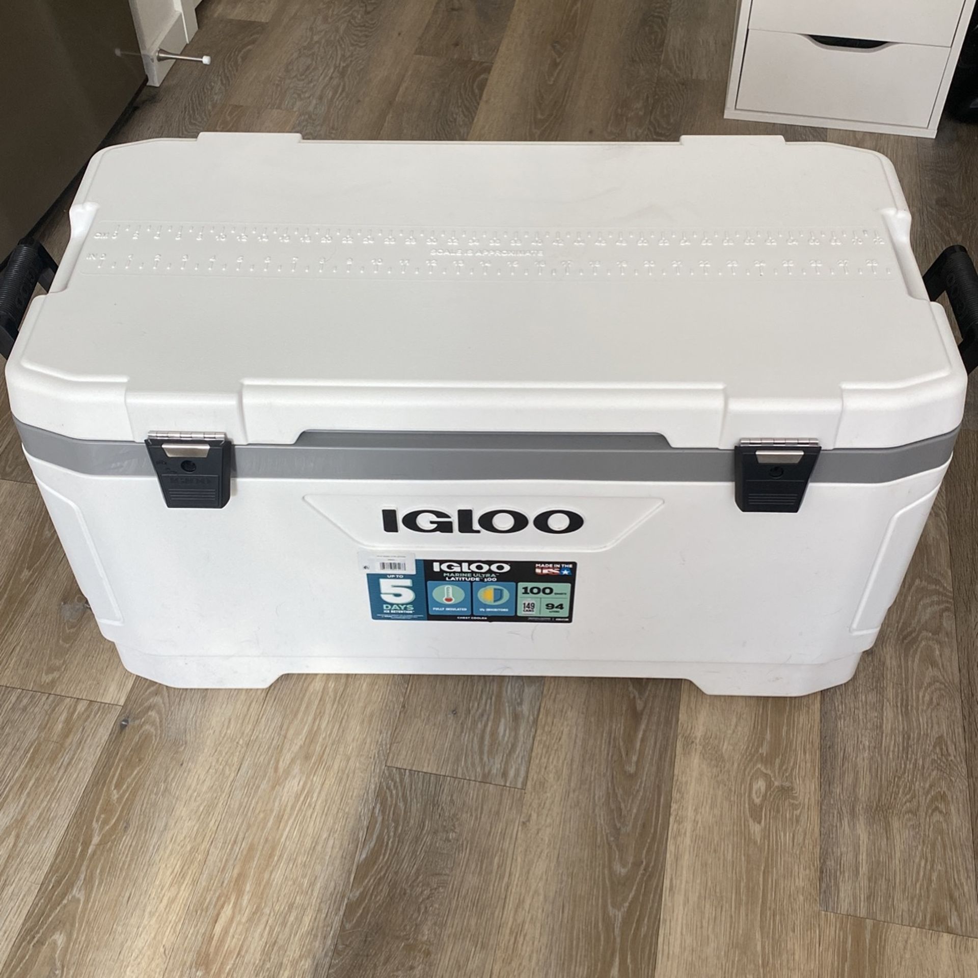 Igloo 100 Qt Latitude Marine Ultra