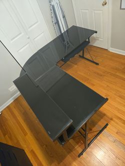 L-Shaped Tempered Glass Desk – Versatile 3-Piece Design