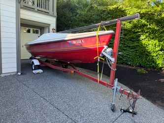 1980 Bayliner 18’ sailboat garaged nice boat