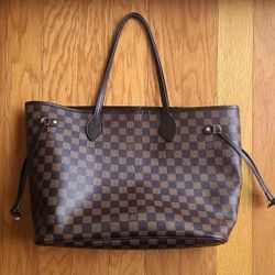 LV Purse 