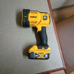 DeWalt Spotlight 20v MAX /With Or Without Battery 