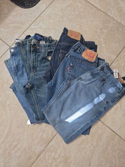 4 boys Size: 10 Denim Jeans Levi's & 1 pair Arizona
