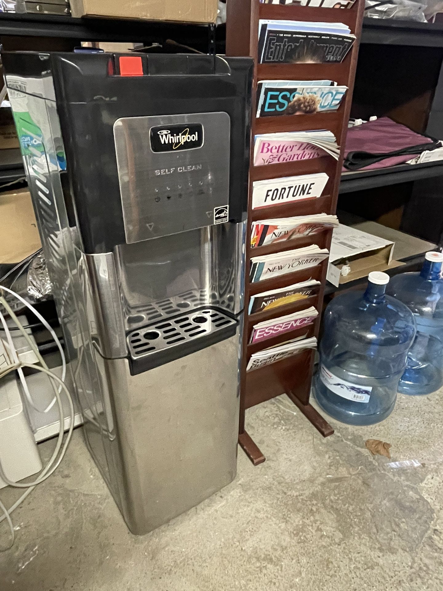 Hot/Cold Water Dispenser  (West Seattle)