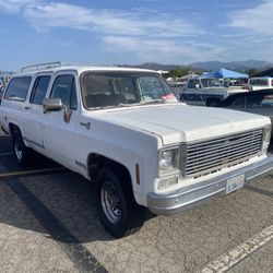 1976 Chevy Surburban 