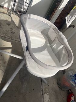 HALO Bassinet / BassiNest Swivel Sleeper
