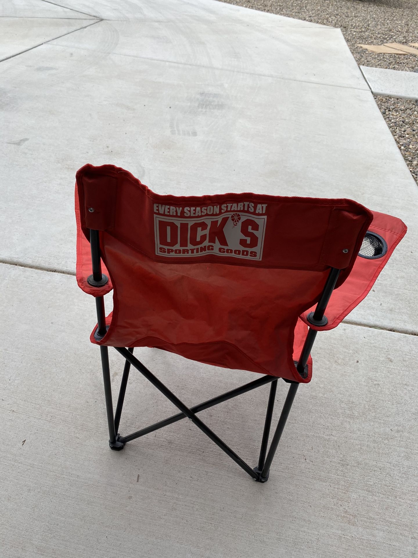 Folding lawn chair