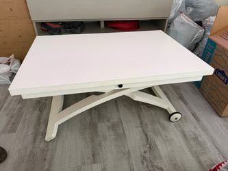 Table white and coffetable