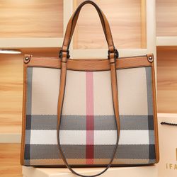 Premium checkered tote bag for women, large capacity versatile design, commuter shoulder bag & casual handbag
