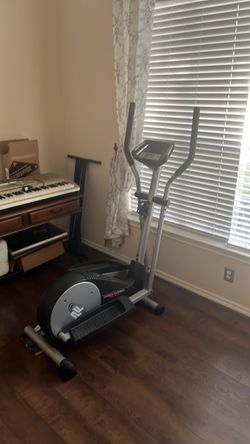 Elliptical machine￼