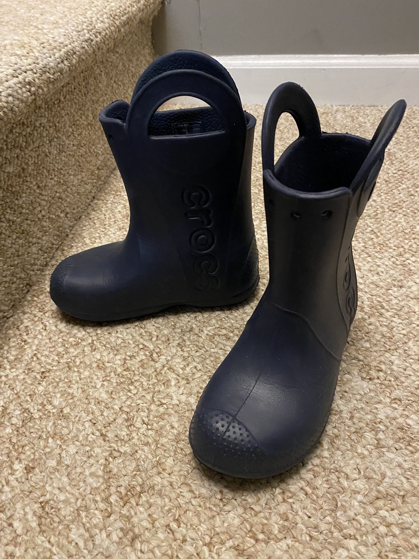 Kids Size 13 Crocs Water Boots