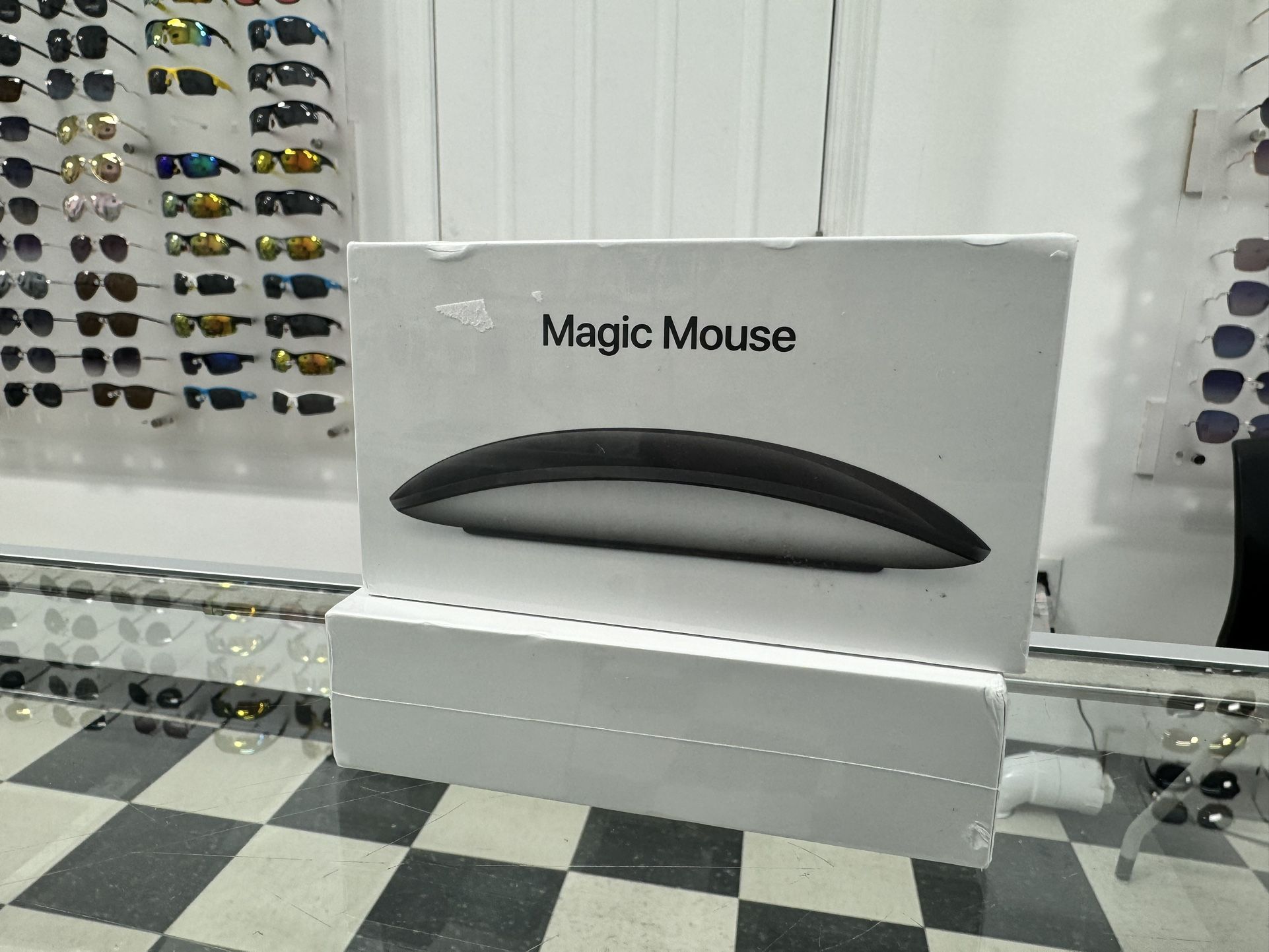 Apple Wireless Magic Mouse 