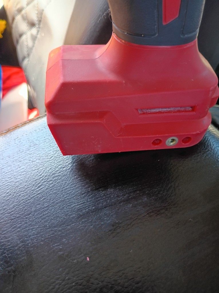 Milwaukee Drill With Battery And Charger