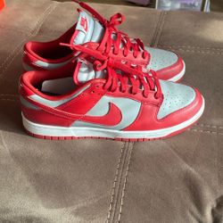 Nike Dunk Low “UNLV”