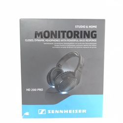 Sennheiser HD 200 Pro Headphones