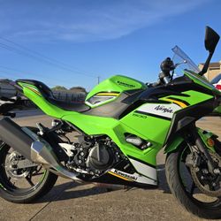 2025 Kawasaki Ninja 500