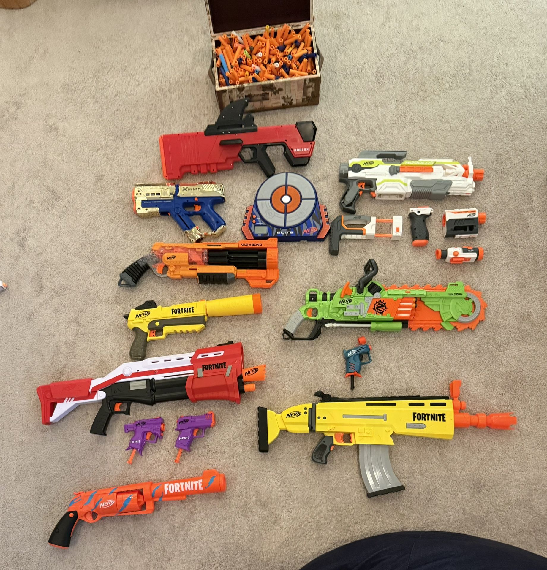 Nerf Guns,Target, and Bullets/Gently used