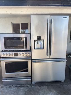 Frigidaire Professional Kitchen Set Refrigerator Stove 