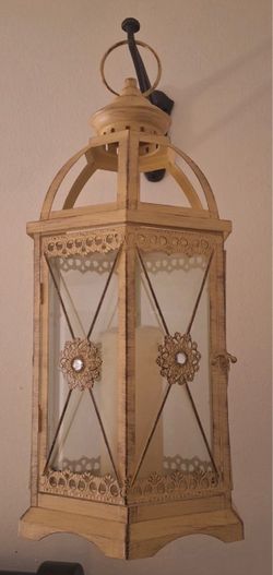 Decorative Candle Lantern with Wall Bracket