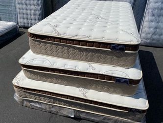 12in Full Size Organic Cloud Comfort Europillow Top Mattress