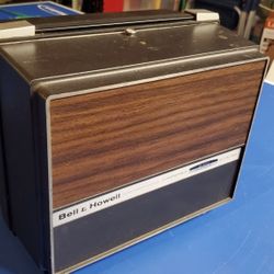 Vintage Bell & Howel Super8/8mm Movie Projector