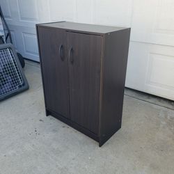 Cabinet Shelf With Adjustable Shelving 