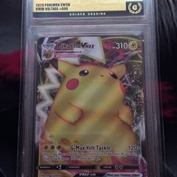 Pikachu vmax vivid voltage #44 Graded 10