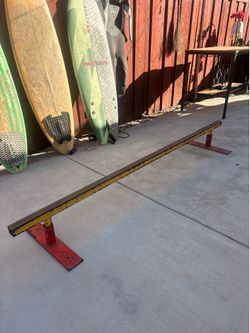 Skateboard rail