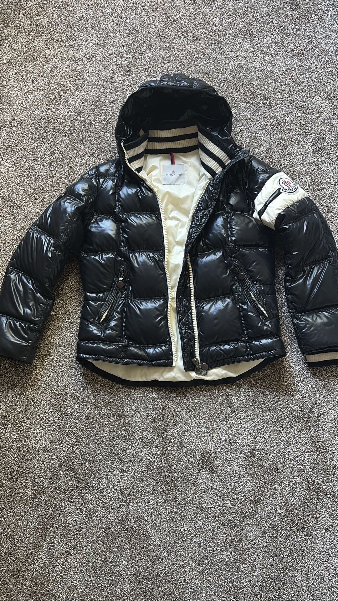 Moncler Unisex Bubble Puffer Jacket