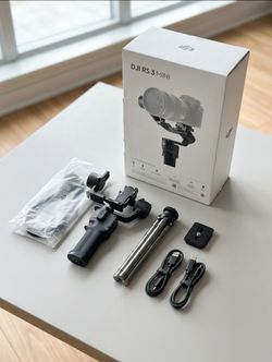 DJI RS 3 Mini Camera Gimbal Stabilizer